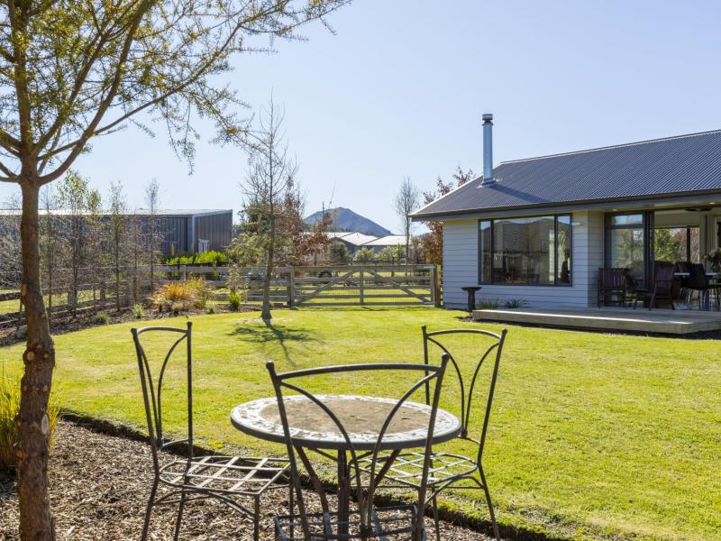 3-karaka-place-kinloch