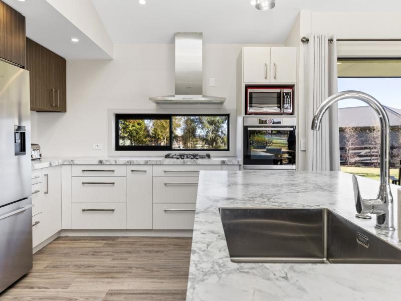 3-karaka-place-kinloch