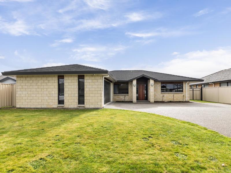 5-lardon-place-frimley