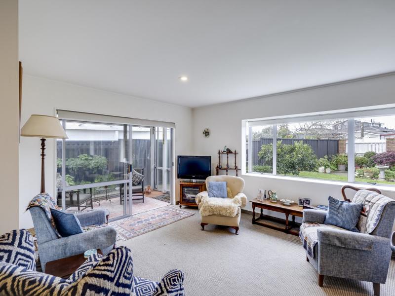 3/184-charles-street-westshore