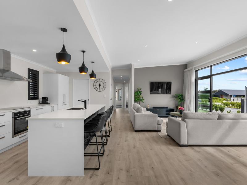 22-syrah-lane-martinborough