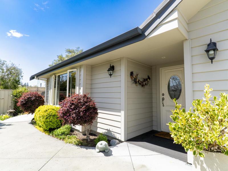 6-crosby-street-havelock-north