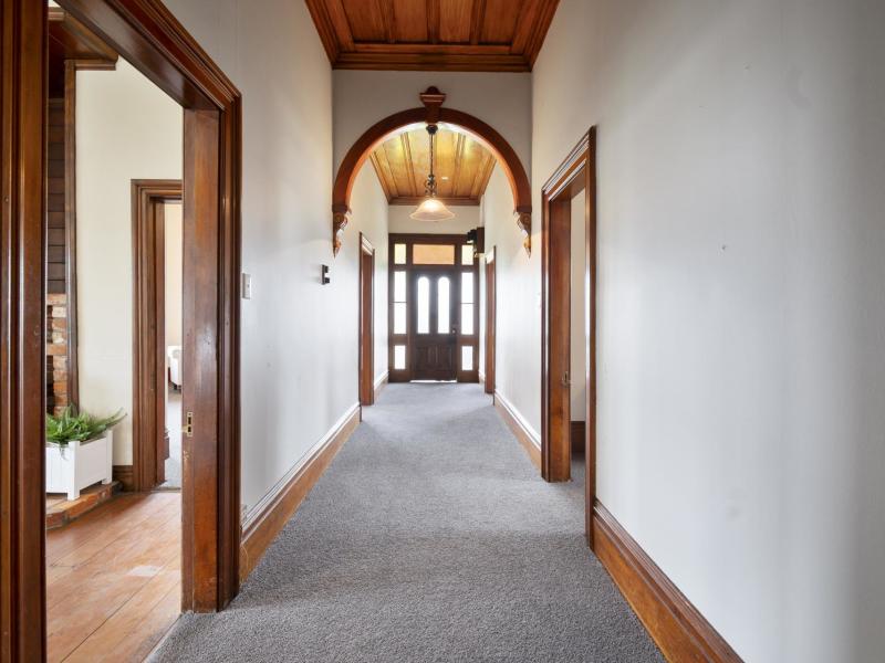 66-bridge-street-bulls