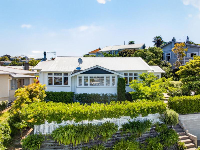 12-guys-hill-road-hospital-hill