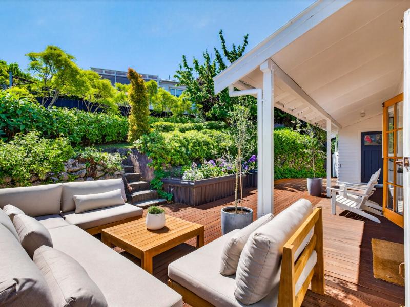 12-guys-hill-road-hospital-hill