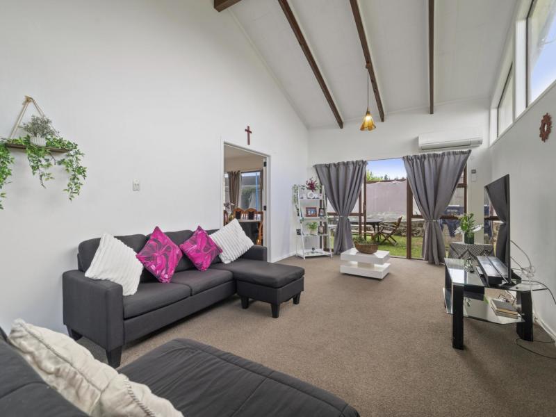 1-deborah-place-mangakakahi