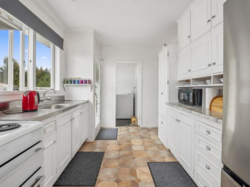 77-lisa-crescent-mangakakahi