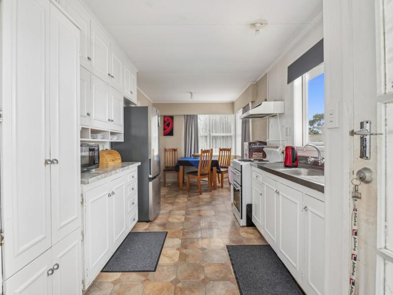 77-lisa-crescent-mangakakahi