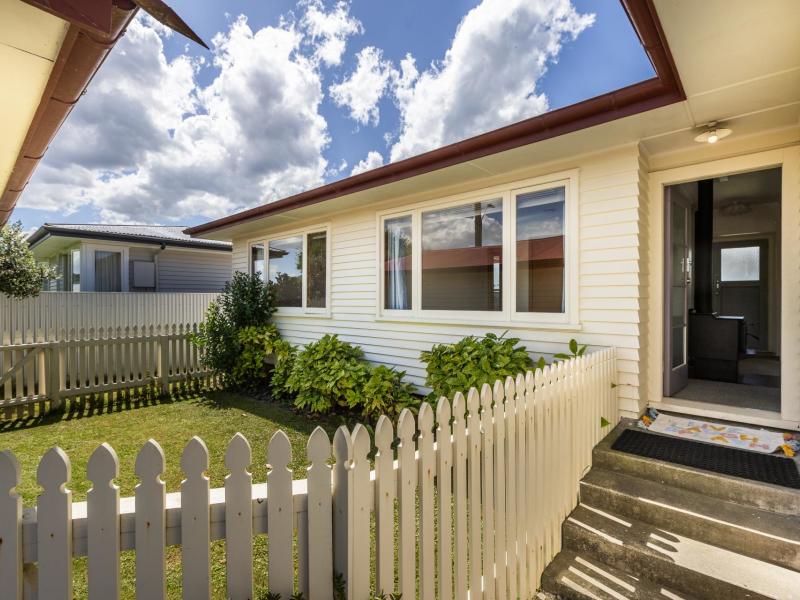 6-kauri-street-taradale