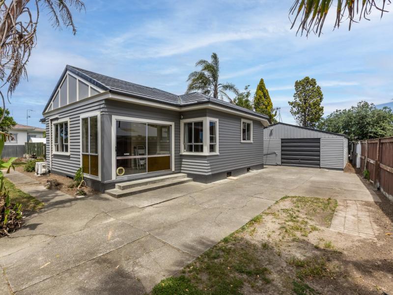 1026-frederick-street-west-mahora