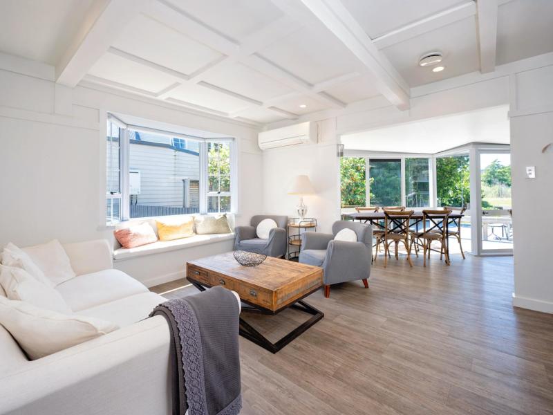 38-kuku-street-te-awanga