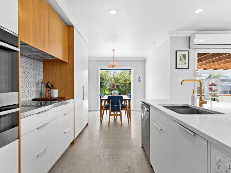 1100-allenby-street-akina