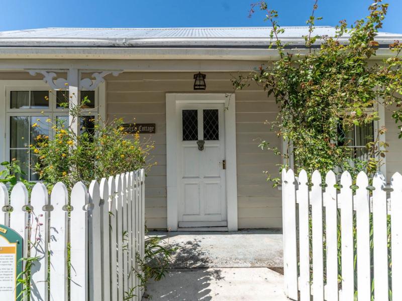 12-andersons-line-clareville