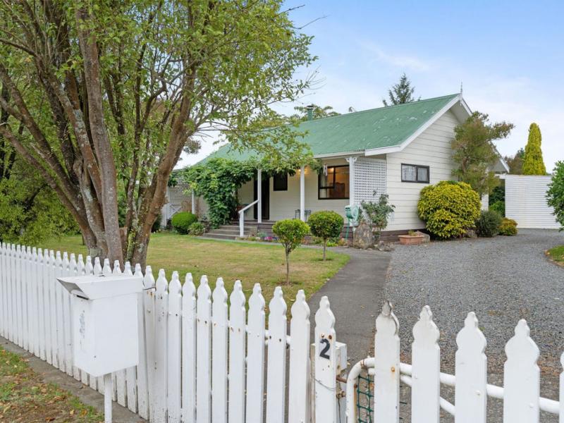 2-loasby-place-greytown