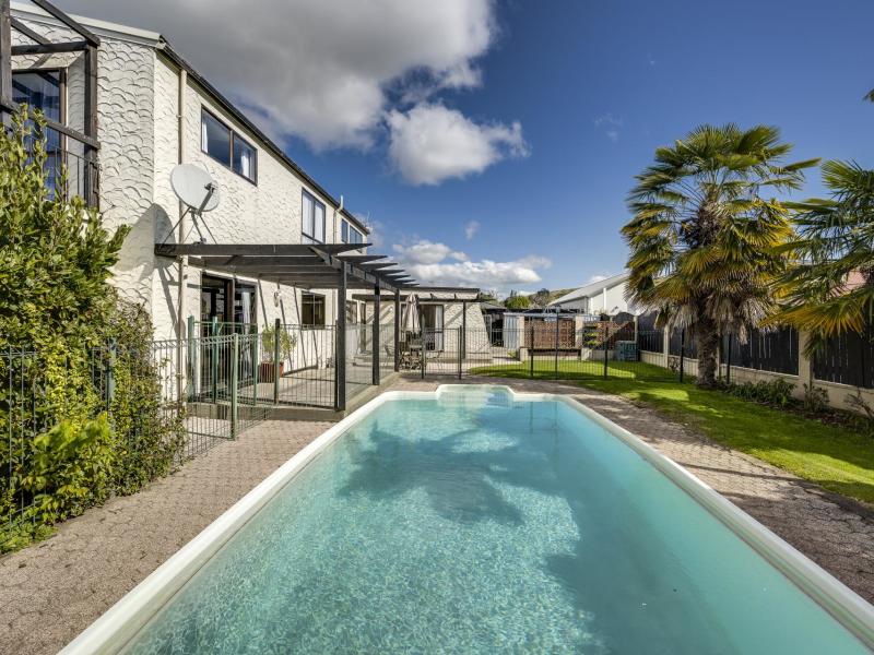 14-bassett-place-taradale