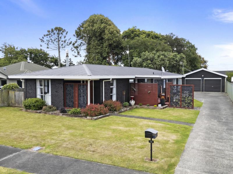 10-suffolk-crescent-feilding