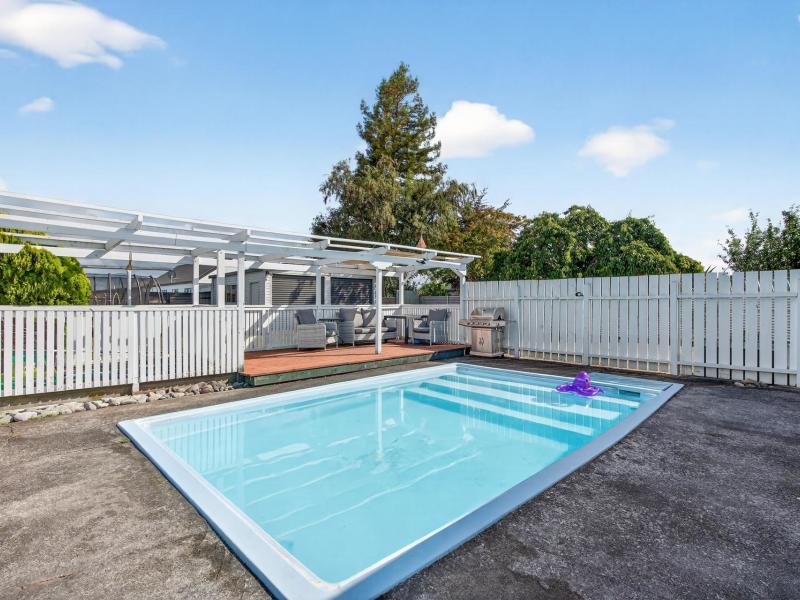 382-high-street-south-carterton