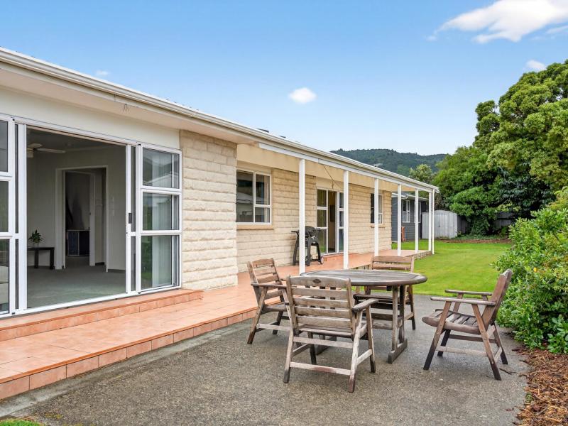 40-lyon-street-featherston