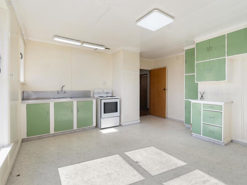 6-taumaihi-street-bulls