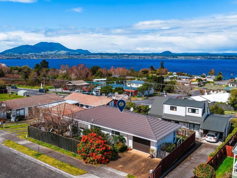 2/8-kinder-street-acacia-bay