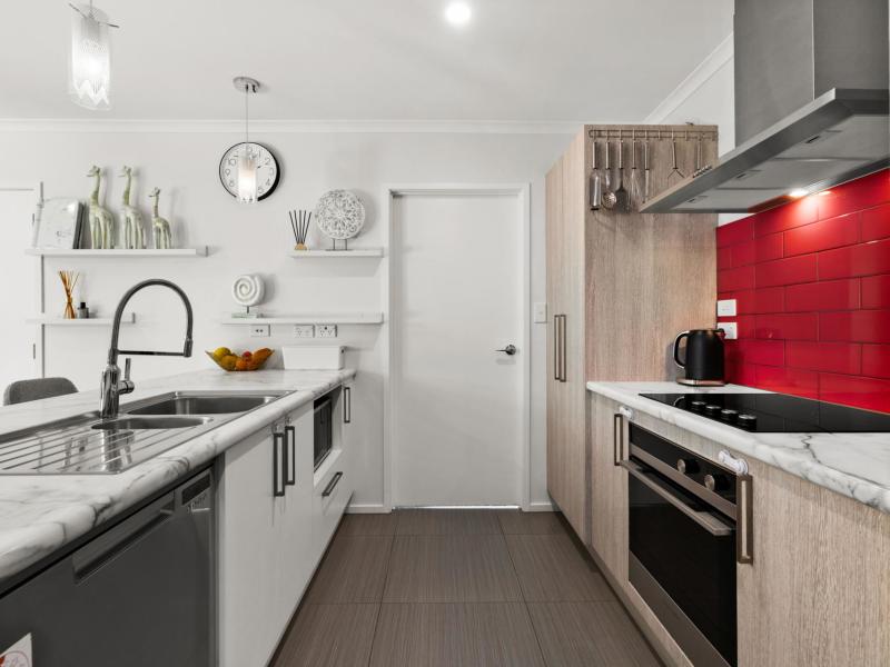 36-hikawera-drive-frimley