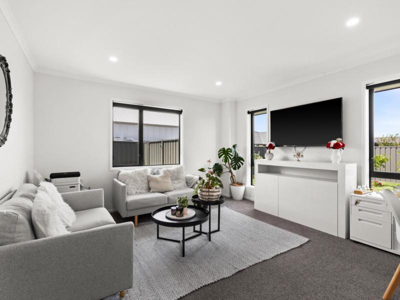 36-hikawera-drive-frimley