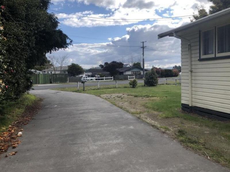 5a-robinson-avenue-holdens-bay