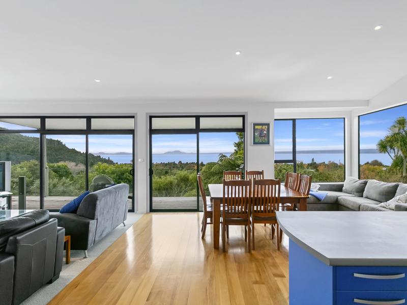 10-te-waaka-terrace-kuratau