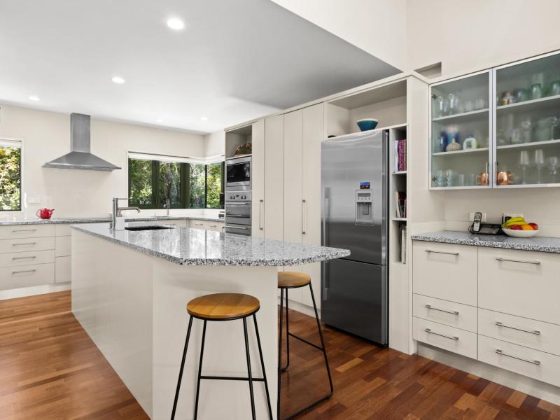 12-laing-cove-havelock-north