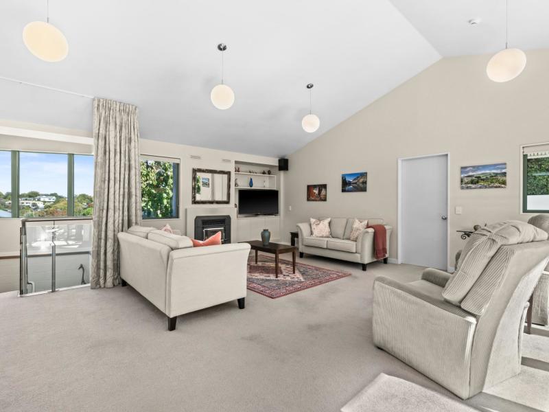 12-laing-cove-havelock-north