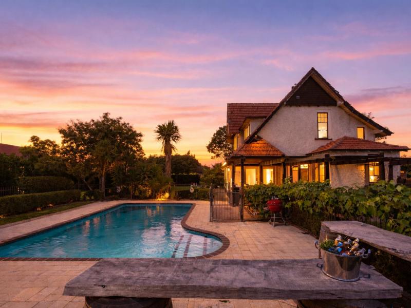 305-southland-road-hastings