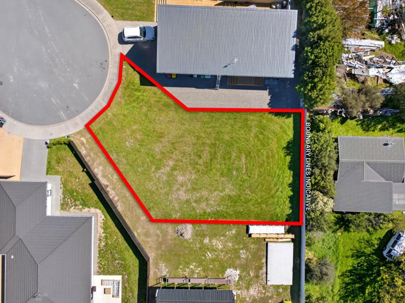 18-syrah-lane-martinborough