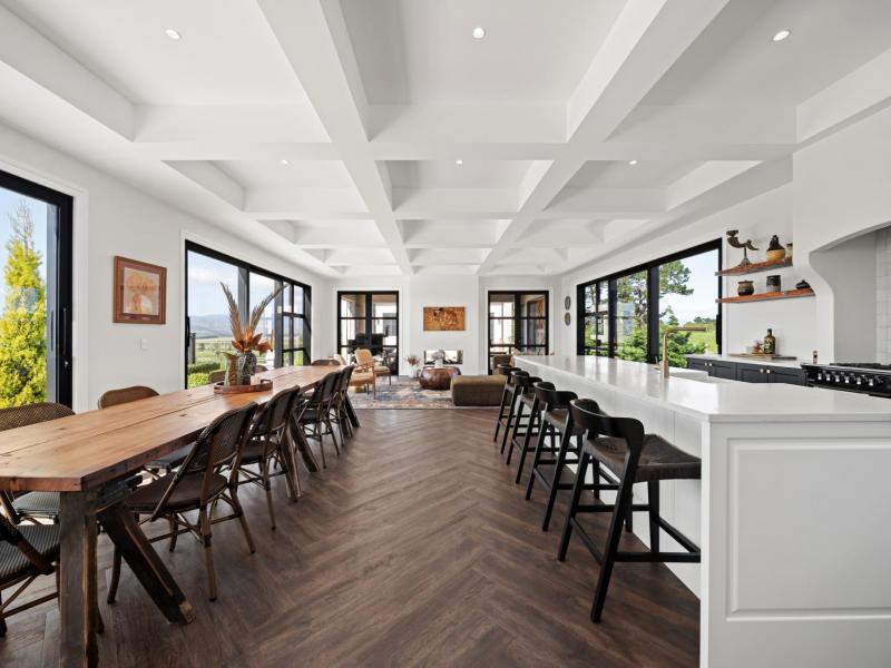 83-charles-robert-drive-kahutara