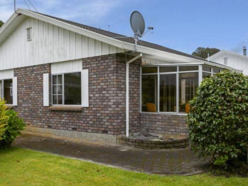 11-reeves-road-acacia-bay