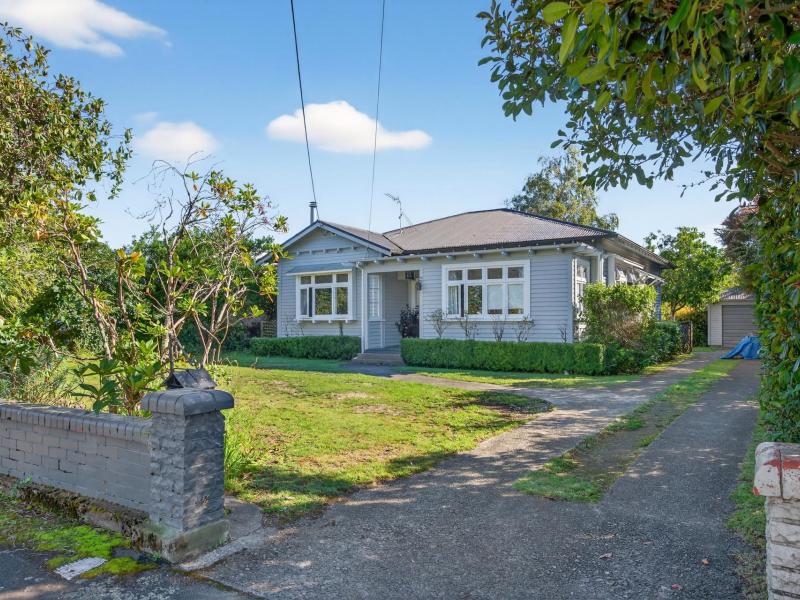 8-college-street-masterton