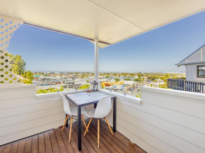 7-guys-hill-road-hospital-hill