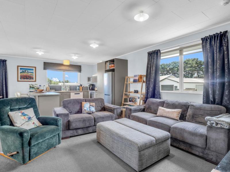 23-matakane-street-waitarere-beach