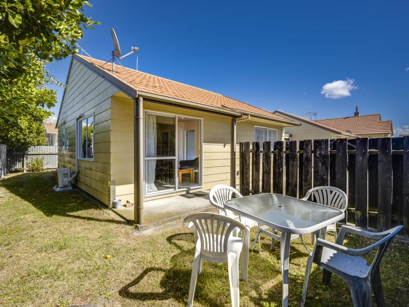 unit-2-80-latham-street-marewa