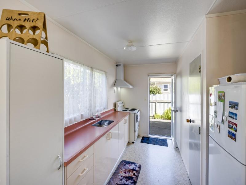 unit-2-80-latham-street-marewa