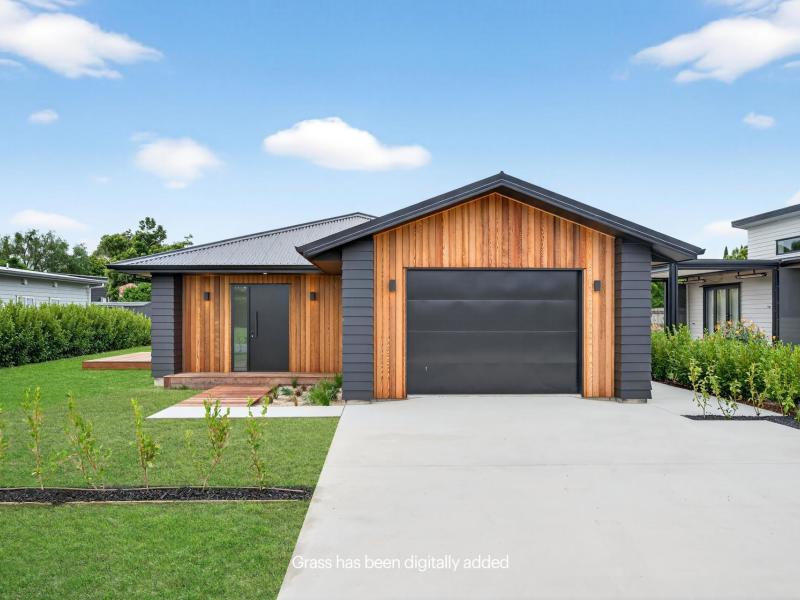 32-syrah-lane-martinborough