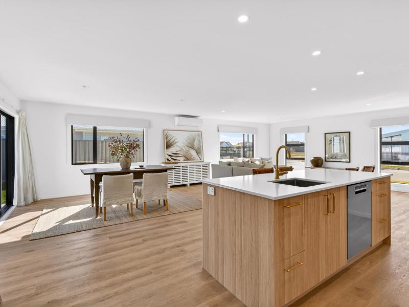 49-wai-whatu-street-te-awa