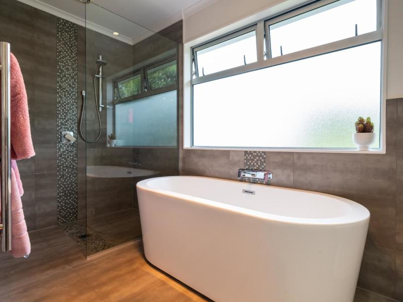 18-hyla-road-haumoana