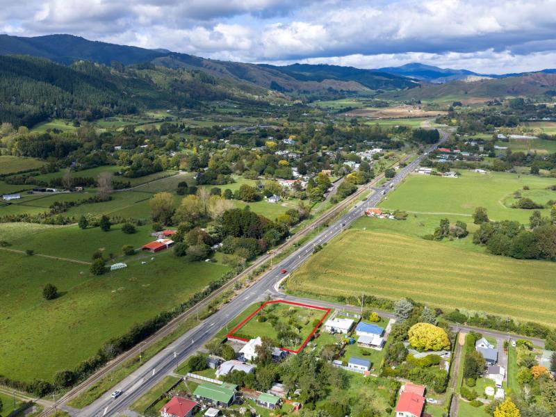 2-and-4-waikawa-beach-road-manakau