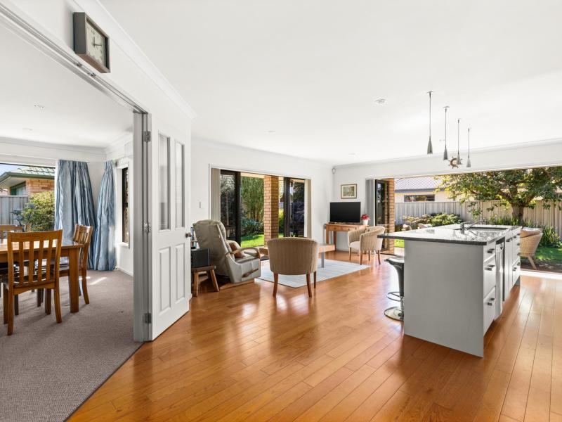 207-frimley-oaks-frimley