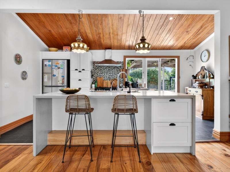 32-murphys-line-featherston