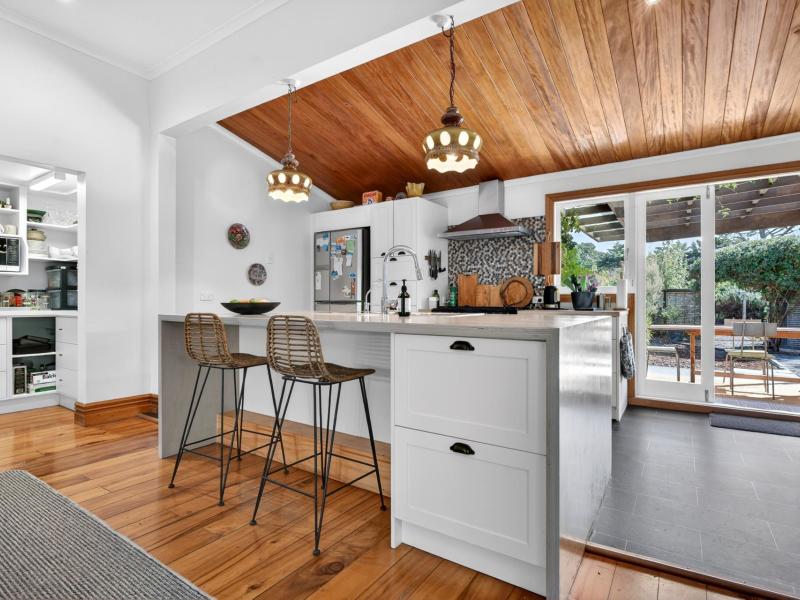 32-murphys-line-featherston