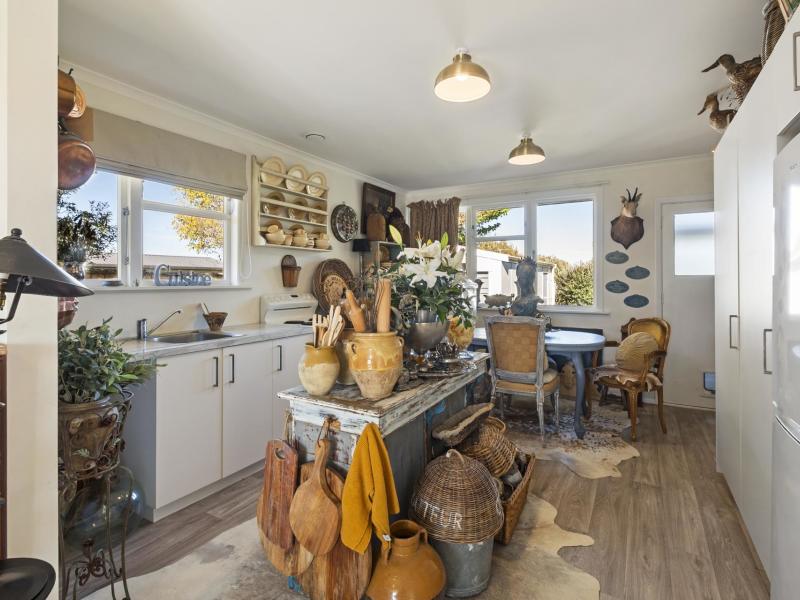 47-taumaihi-street-bulls