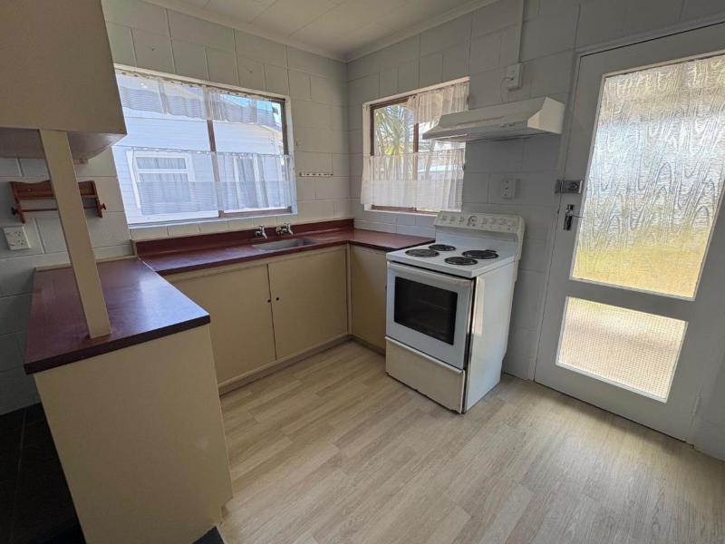 13-robinson-avenue-holdens-bay