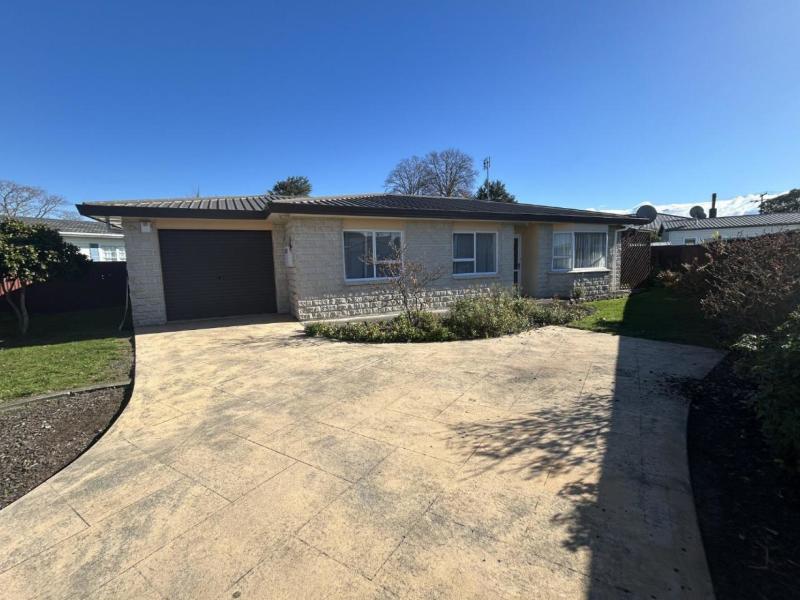 8-hogg-crescent-masterton