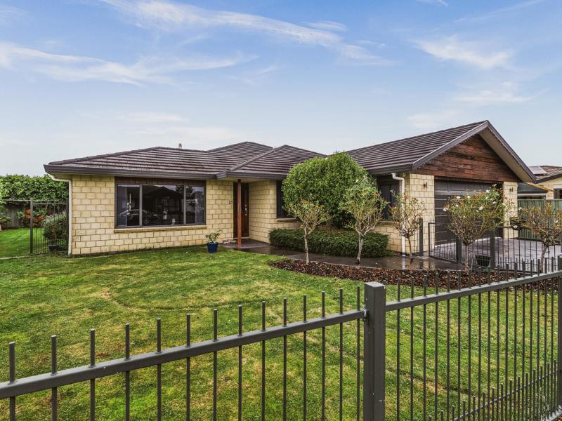 15-delta-mews-place-clive